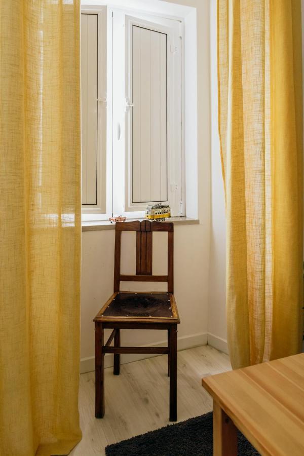 Casa Feijao No Centro De Setubal Villa Luaran gambar