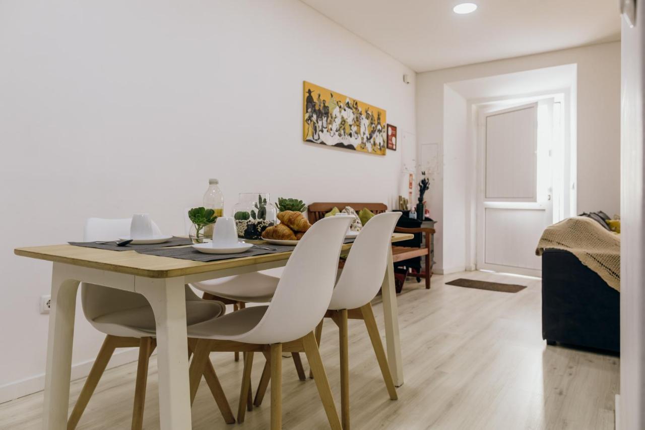 Casa Feijao No Centro De Setubal Villa Luaran gambar