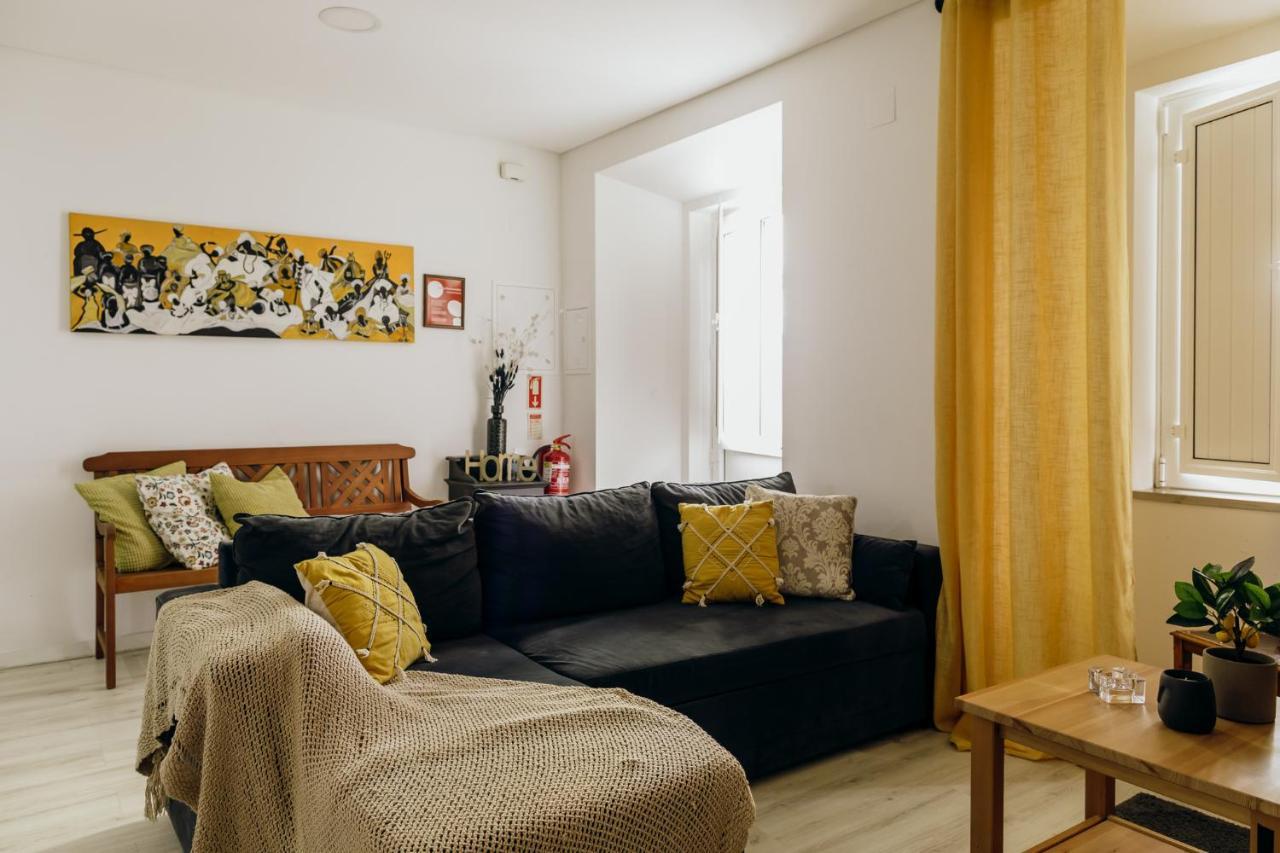Casa Feijao No Centro De Setubal Villa Luaran gambar